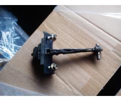 Vand opritor usa stanga spate mazda 323f ba